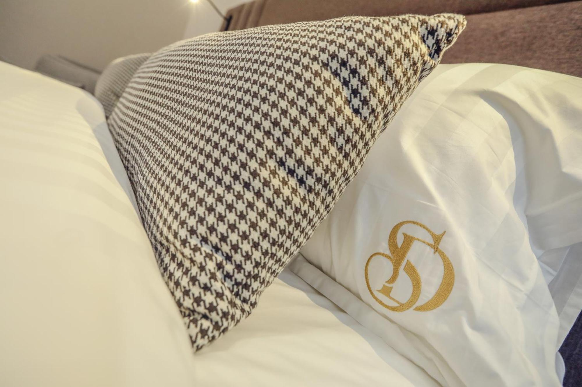 Hotel Dirista Shkodër Dış mekan fotoğraf