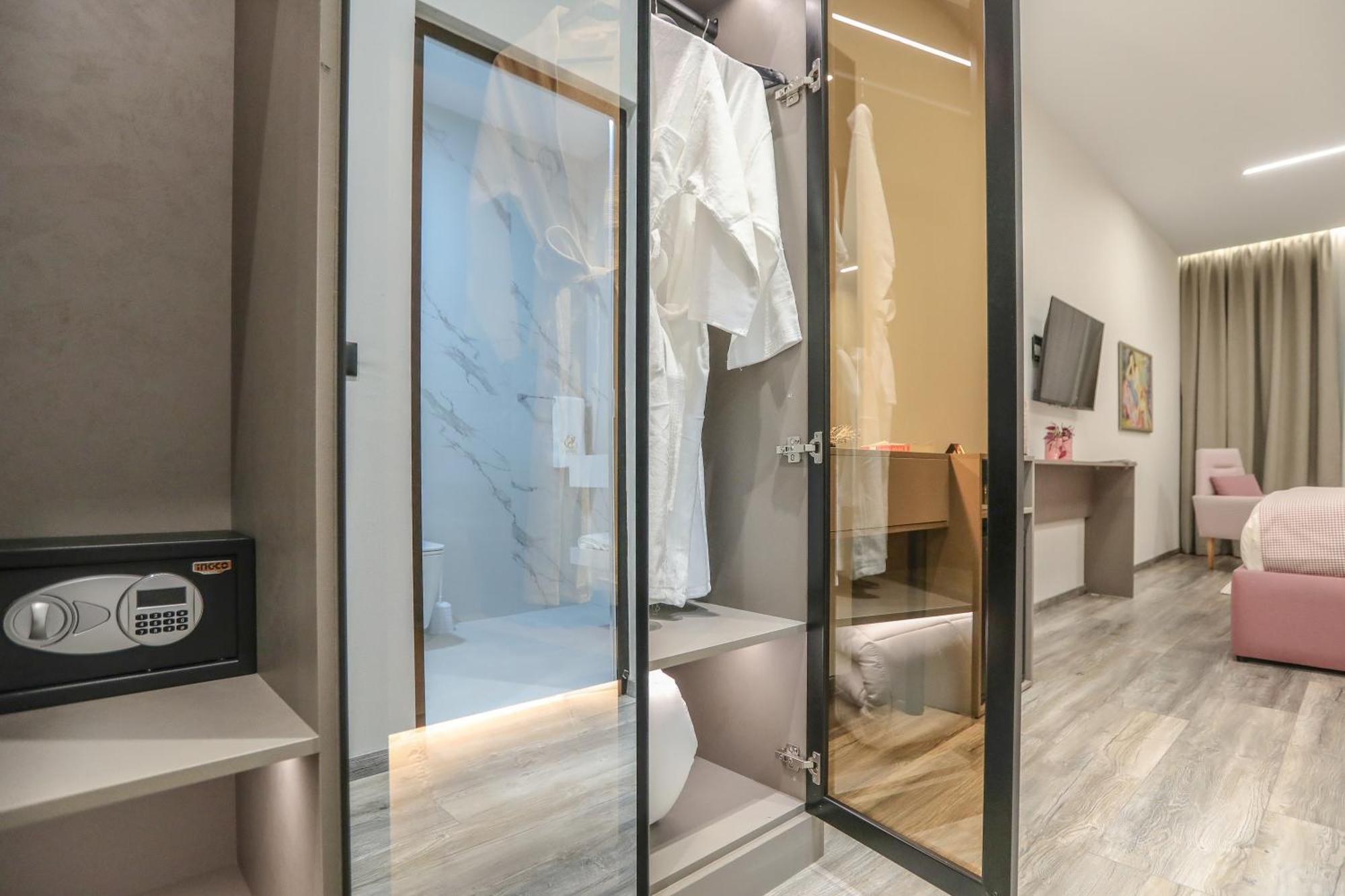 Hotel Dirista Shkodër Dış mekan fotoğraf